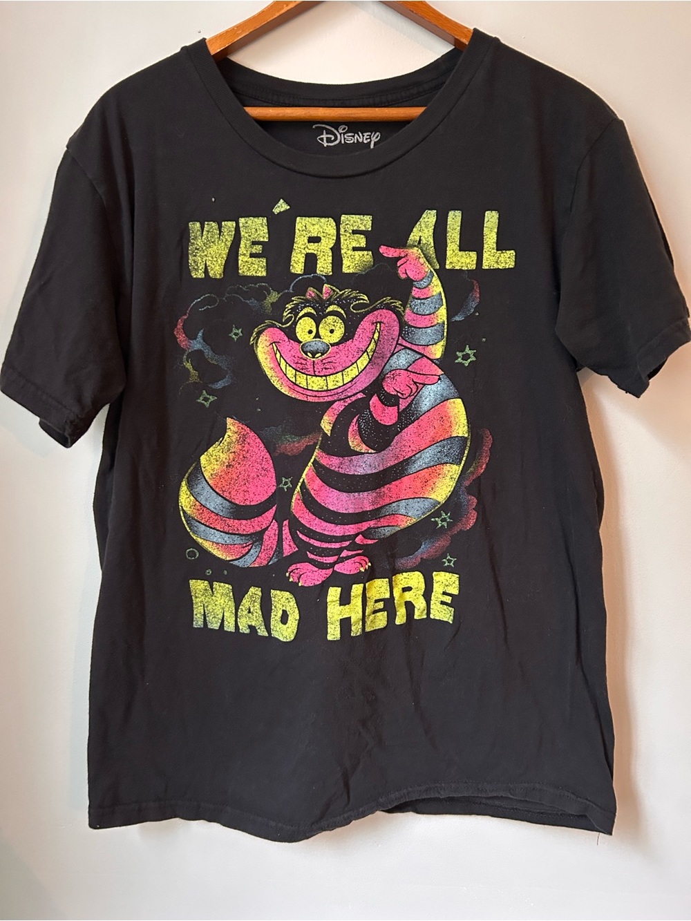 DISNEY T-Shirt with a logo (we're all mad here) BLACK ,MEN Medium Cheshire Cat